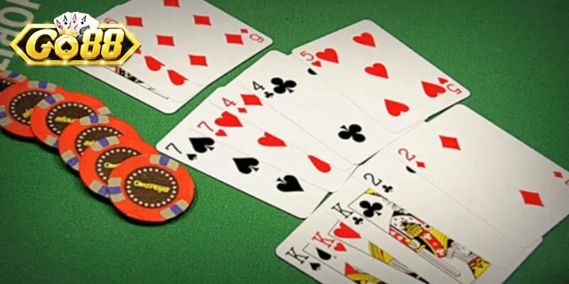 Binh xập xám nổi tiếng với cách chơi đơn giản và dễ dàng